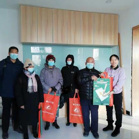 东里街道开展暖心行动—迎新年走访慰问失独家庭
