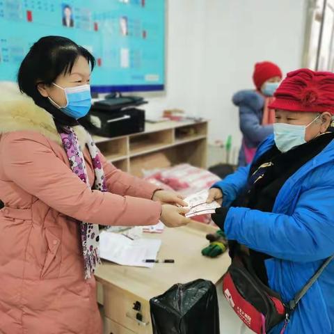 东里街道开展“暖心行动”春节慰问活动