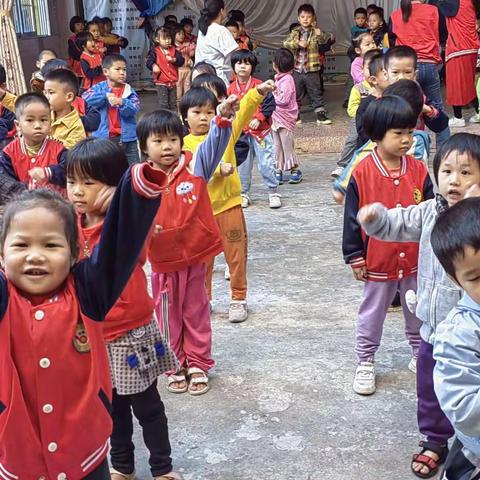 扬眉“兔”气，快乐成长—————小博士幼儿园大二班2022年秋季期成长记录