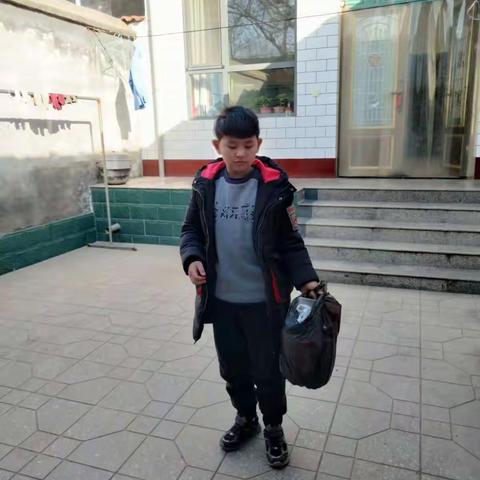 西吕营镇中心校南河马小学五年级一班德育系列