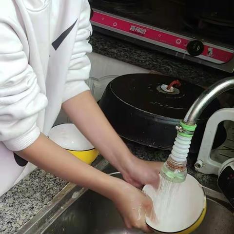 西吕营镇中心校南河马小学五年级一班