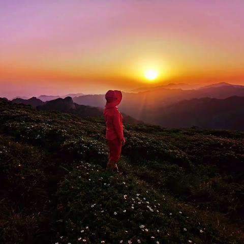 夜爬光头山穿越鹿角梁