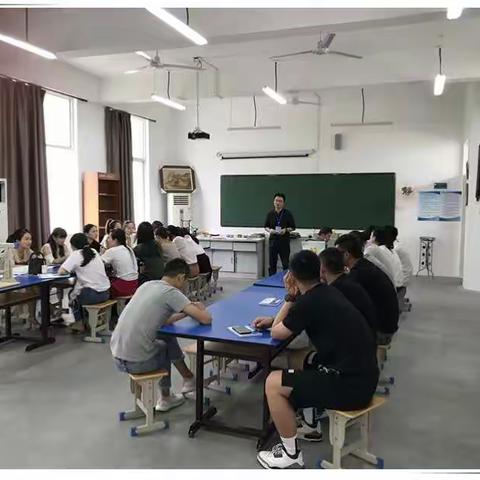 2017学年莲外第一学期小学综合组第二次培训研讨活动