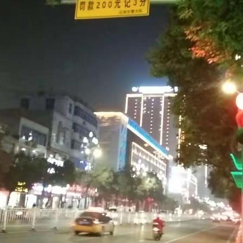 事故猛于虎，安全大于天-御公馆小区道路交通安全公益宣传