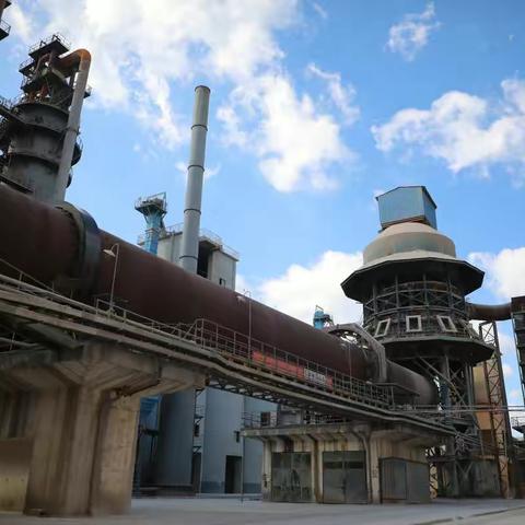 资产经营公司职工代表巡视钙镁熔剂生产经营及驻外职工生活情况