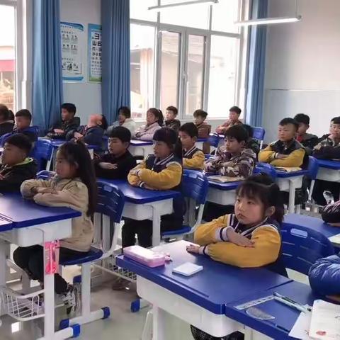 梁山圣华小学 大路口分校   可爱的孩子们