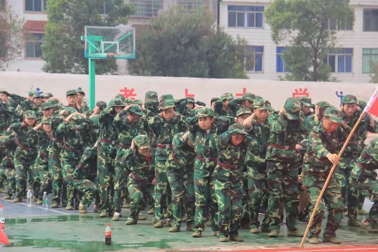奋进中的衡南九中