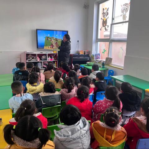 滨湖镇中心幼儿园苗苗三班一周精彩瞬间