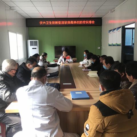 一袭白衣，职责所在，服务群众，我们当先