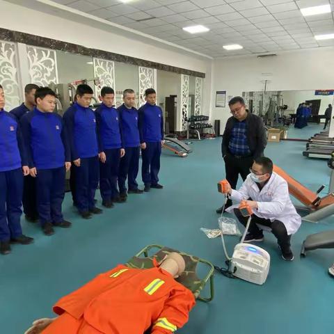 安塞区金明消防救援站组织开展除颤仪使用培训