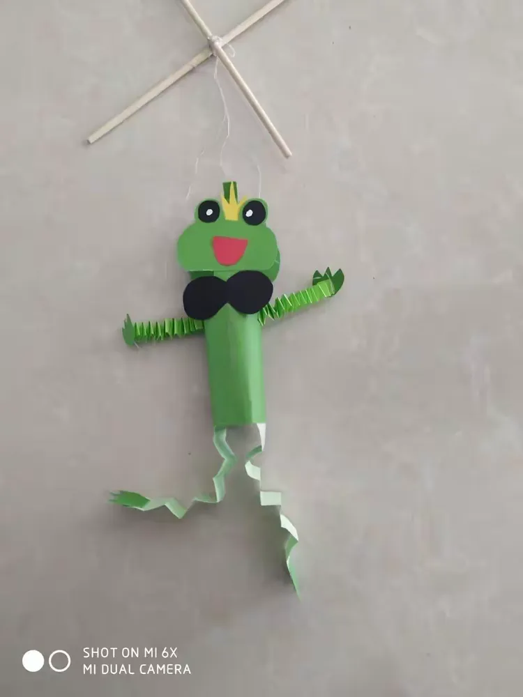 宝塔河小学三年级画展十二提线纸偶