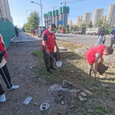 玉成社区新时代文明实践站持续开展 “全民清洁日”环境整治行动