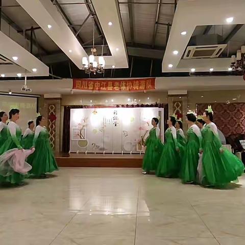 “玉兔迎春，骑游开骑”...2023年中江县老体协骑游队骑游开骑启动暨文艺展演联欢活动！