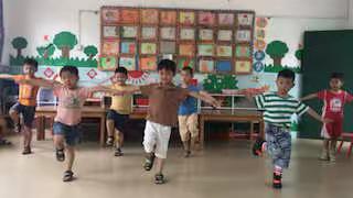麻榨中心幼儿园中四班《单足立》