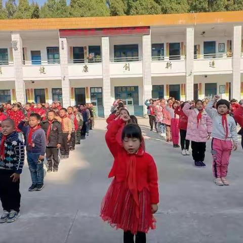 阳光课间，快乐校园——记新铺完小阳光大课间展演活动