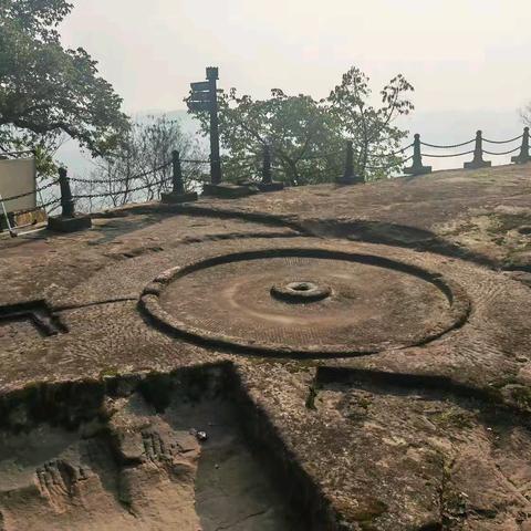 钓鱼城·绥阳人筑起的山河脊梁