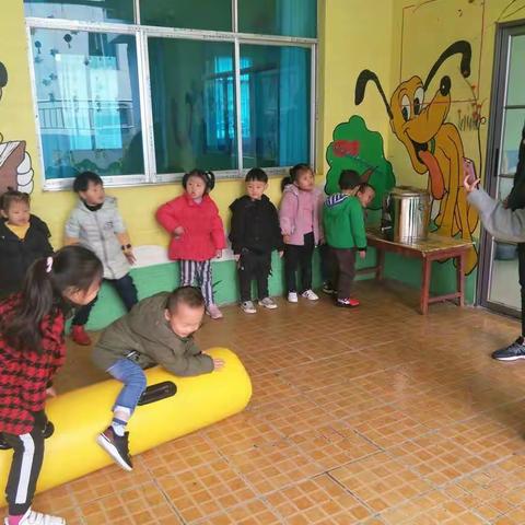 小太阳幼儿园果果中班开心时刻