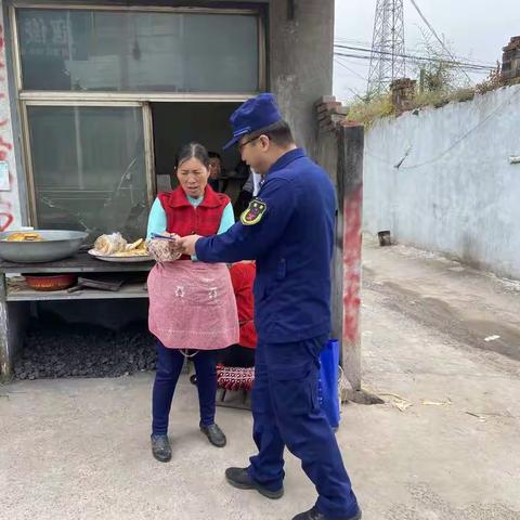 吴堡大队多举措开展消防宣传活动  落实支队视频调度会议精神