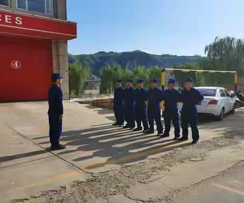 吴堡大队纪律作风教育整训活动——开展队列训练助推新条令学习