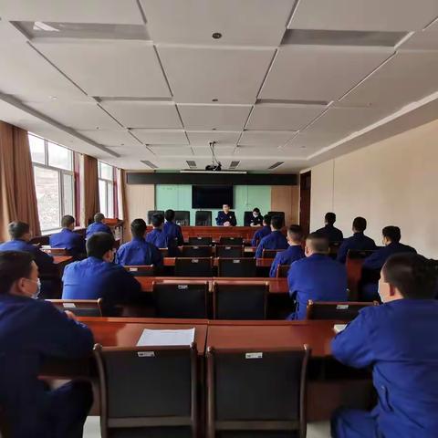 吴堡大队多措并举全力做好雨雪冰冻下天气灭火应急救援准备工作