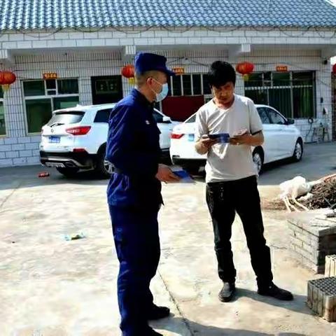 吴堡县消防救援大队“上门入户”开展清明节消防宣传活动