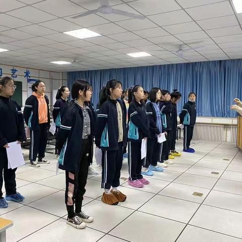 天籁之声 砥砺前行----高新区第十五初合唱社团