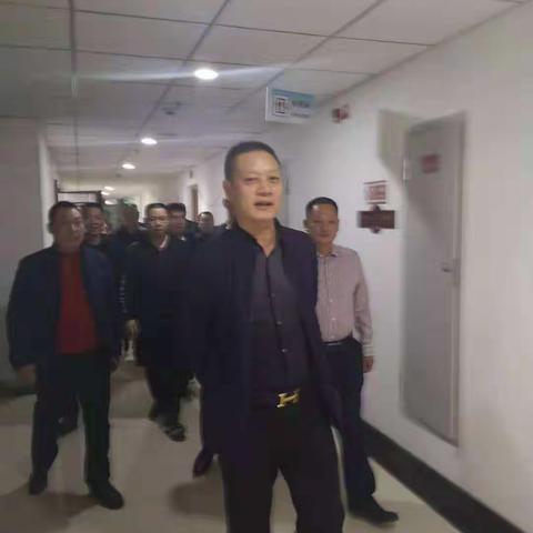 新疆乌鲁木齐营山商会走访理事长邓君明等会员单位（四）