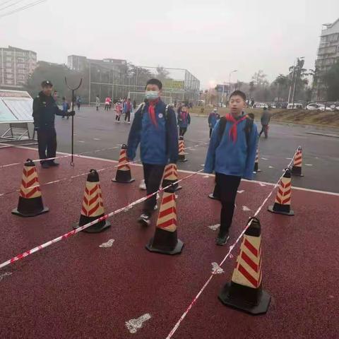 风雨同舟，我们一起走在教育路上——安宁学校第十四周值周美篇