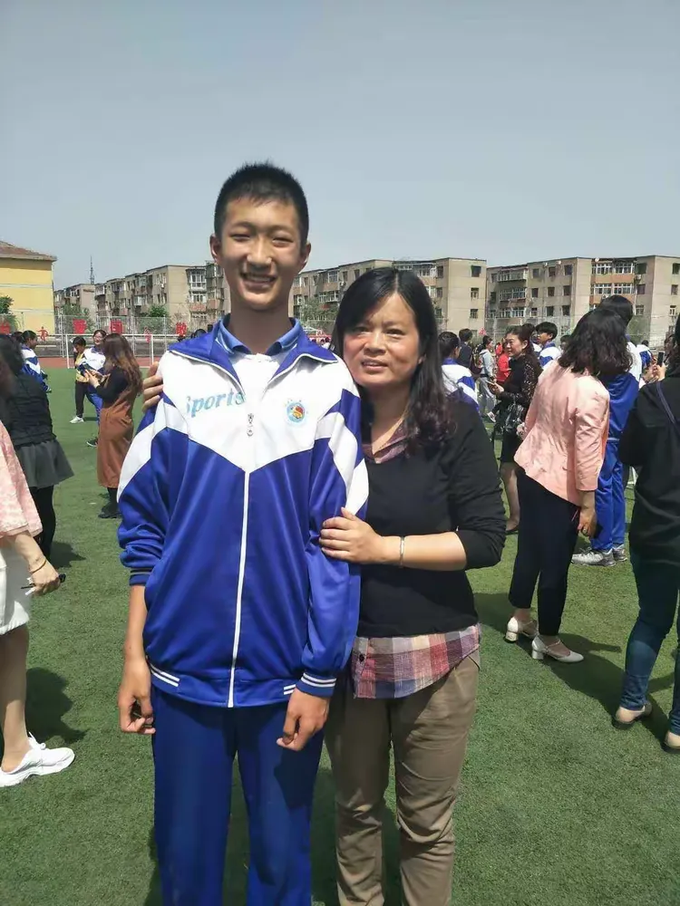 5.13日,母亲节之际,天铁第一中学初三学生毕业典礼!