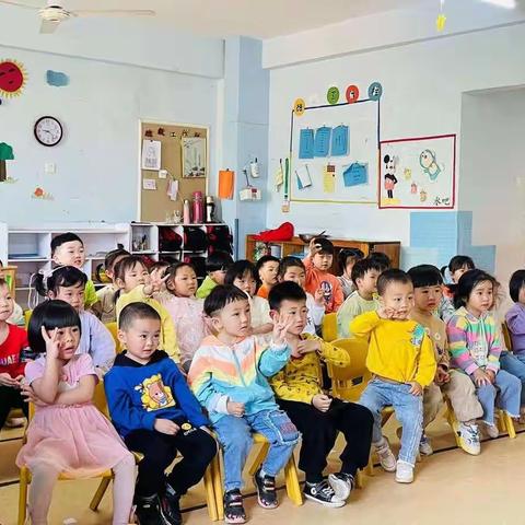 育才幼儿园苗一班成长记