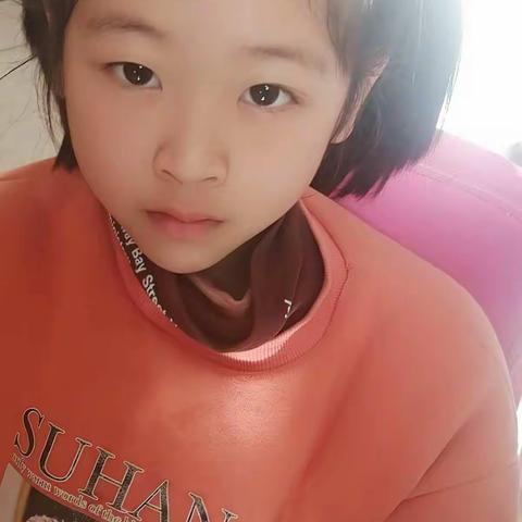 学校中心小学三年级一班       赵紫涵