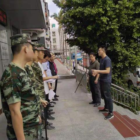 凤凰社区开展打通消防通道整治行动（第12期）