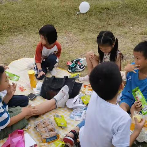 “读万卷书，行万里路”------记紫队十月团队活动