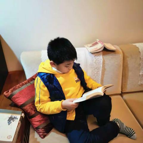 梨园小学三五班 饶哲睿