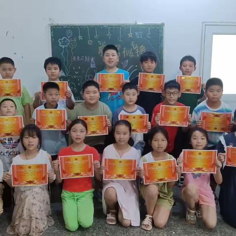 缤纷“暑”假，不负所“托”