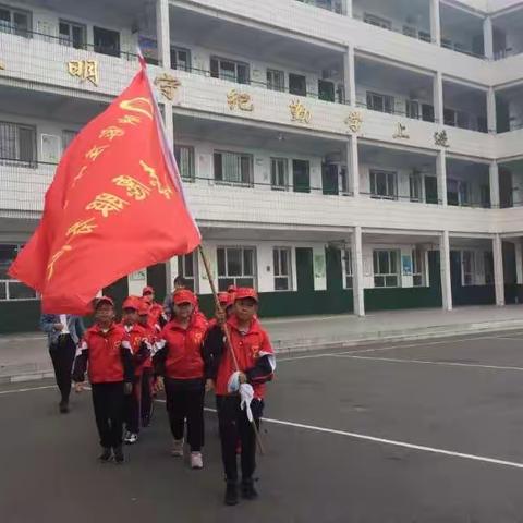 学习“雨墨”精神    争做雷锋传人