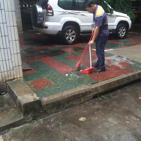 8月13日行政部公司9号车间宿舍区“双创”督查与巩固提升工作情况