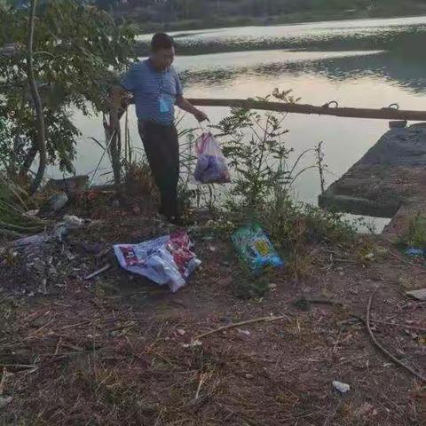 护河爱水 共同参与-沙县区政协委员河长陈国清开展河湖保护活动