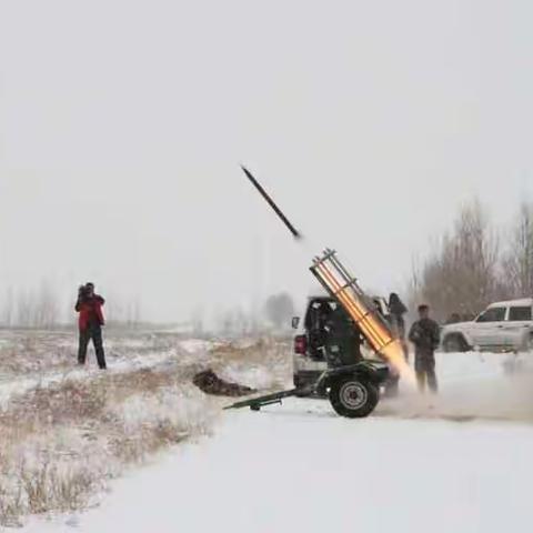 “什么条件下才能人工降雪？”