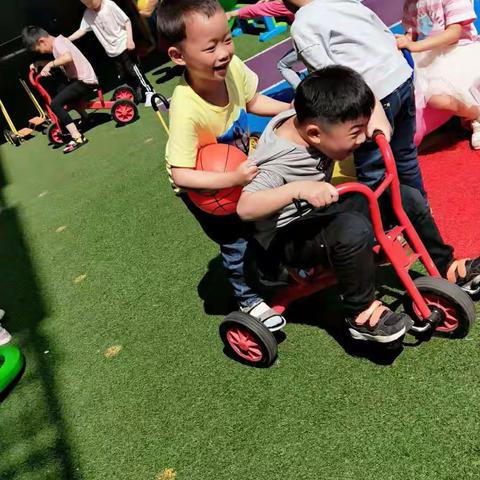 北京红缨悠久渼苑幼儿园第一届“勇敢之夜”毕业典礼！