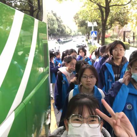 模范风采，榜样力量——记淳安中学高二十二班社会实践活动
