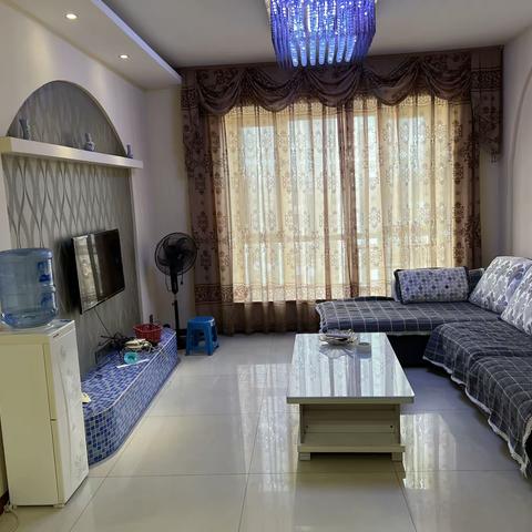 出租华陆世纪锦城15楼3/2/1精装修家具家电全齐空调两台，18000元一年 随时看房65853、65991