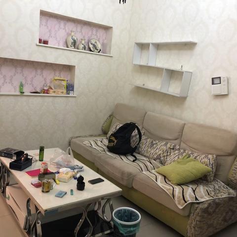 🌟燕语林森两室一厅一卫，产权59平方还带45平方稀缺平台花园，价格34.8万老证65853、65991