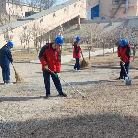 弘扬正气，新员工们在行动