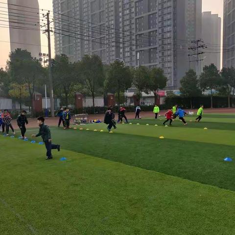 长郡雨花外国语学校足球社团二年级