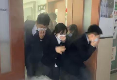 空港枫叶学校防震减灾演练总结