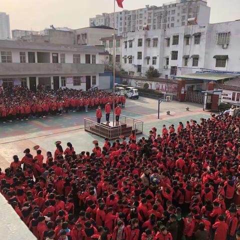 汉杰小学“学习雷锋精神    争做美德少年”升旗仪式