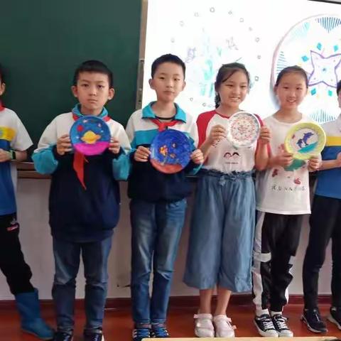 创意纸盘画——五(17)班班级社团