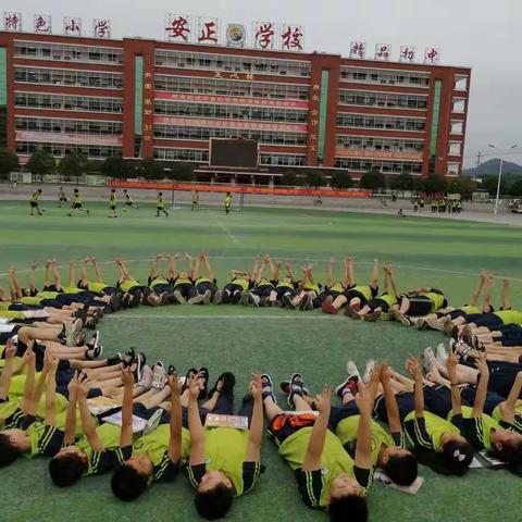 手随心动，创意无限___安正手工趣味三班社团活动