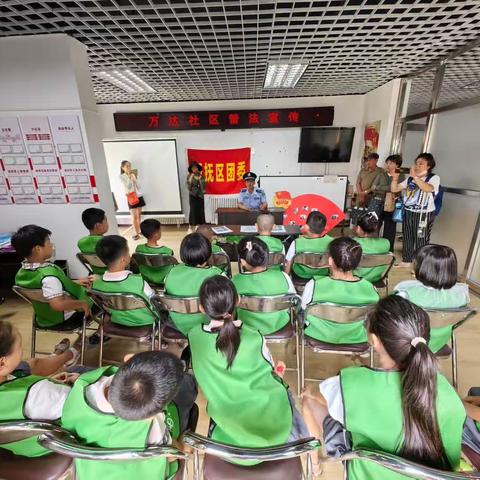 万达社区联合团新抚区委开展青少年普法宣传活动